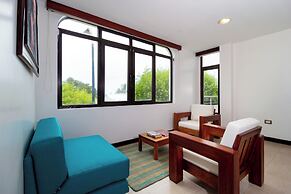 BAY VIEW HOUSE