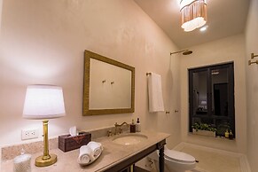 Luxury Historic 5BR Boutique hotel