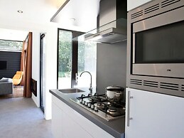 Elegant Chalet 25 km Amsterdam