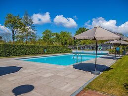 Elegant Chalet 25 km Amsterdam