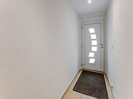 Beautiful Cottage in La Chaux With Jacuzzi