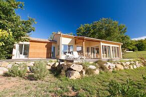 Pet-friendly Home w/ Garden