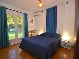 Superb House With Pool Near the Luberon