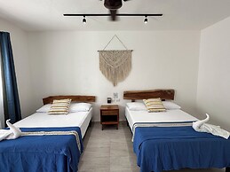 Plaza Nardos Hotel & Suites