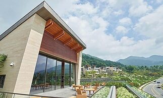 Sagewood Hong Cheon