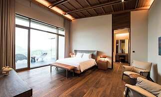 Sagewood Hong Cheon