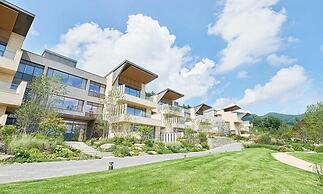 Sagewood Hong Cheon