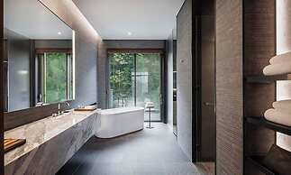 Sagewood Hong Cheon