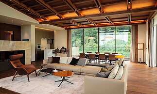 Sagewood Hong Cheon