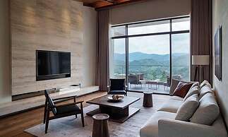 Sagewood Hong Cheon