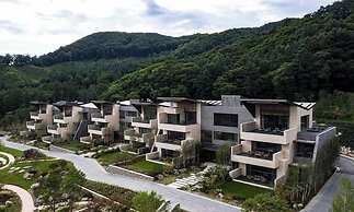Sagewood Hong Cheon