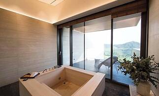 Sagewood Hong Cheon