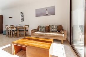 Sunlit Cozy Apartment