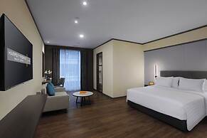 Harper Premier Nagoya Batam