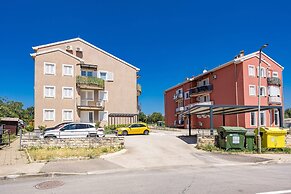 Apartment White