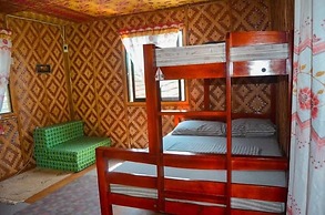 Titanic's Nipa Huts by Hiverooms