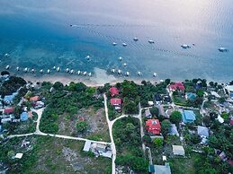 Titanic's Nipa Huts by Hiverooms