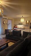 Modern Elegant Apt in Glyfada w Balcony