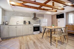 Theros Easy Living