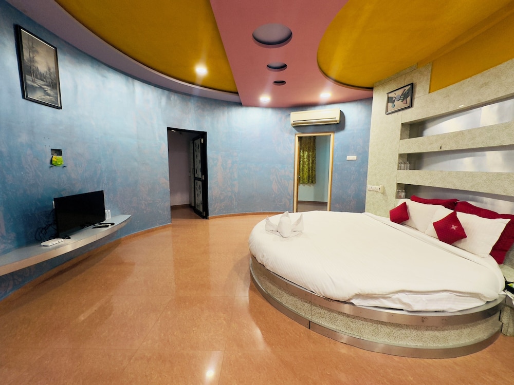 Nilkanth Resort - Best Resort in Anand