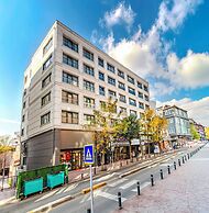 Roys Hotel & Suites