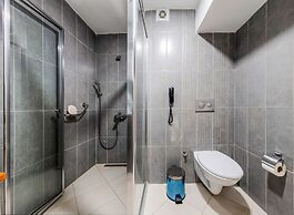 Roys Hotel & Suites