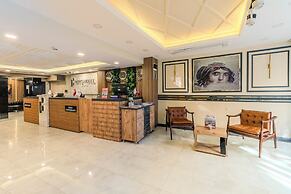 Roys Hotel & Suites