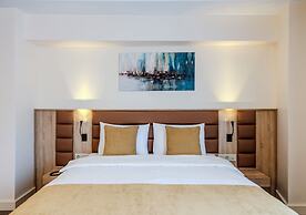 Roys Hotel & Suites