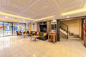 Roys Hotel & Suites