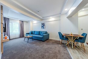 Roys Hotel & Suites
