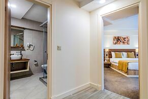 Roys Hotel & Suites