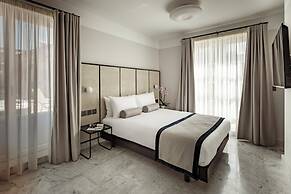 San Karlu Hotel