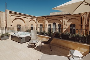 San Karlu Hotel