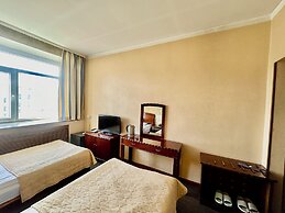 Kharaa Hotel & Restaurant