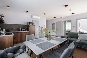 Radnoti Home