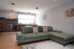 Radnoti Home