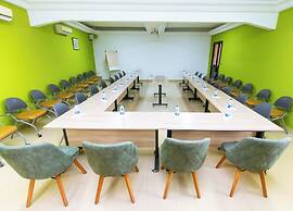 Wakola business hotels