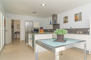 Carritx With 4 Bedrooms and 4 Bathrooms