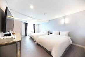 BRIGHTEN HOTEL