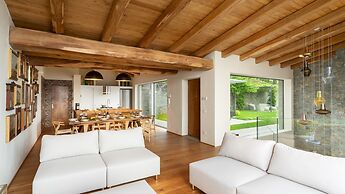 Villa Krisztina 10 Emma Villas