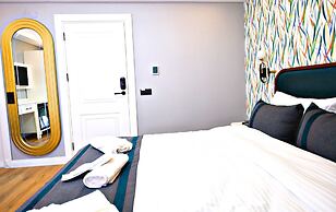 The Saint Hotel