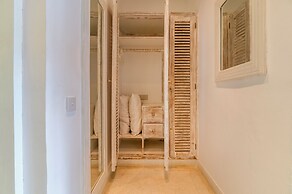 Amani Beachfront Villa by YourHost