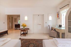 Amani Beachfront Villa by YourHost