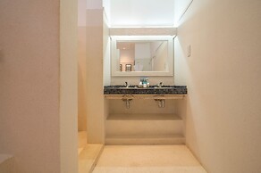Amani Beachfront Villa by YourHost