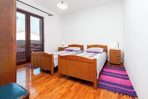 Apartment Eda