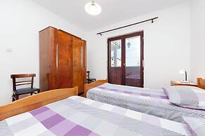Apartment Eda