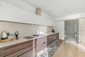 Life & View Luxury Apartments