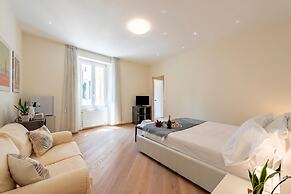 Life & View Luxury Apartments