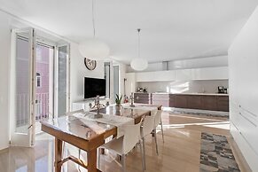 Life & View Luxury Apartments