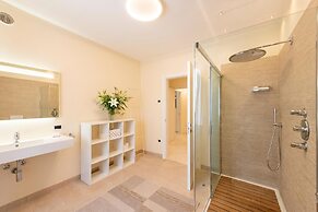 Life & View Luxury Apartments